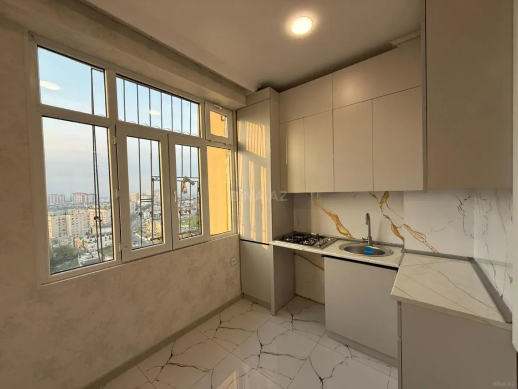 Satılır 2 otaqlı mənzil 65 m²