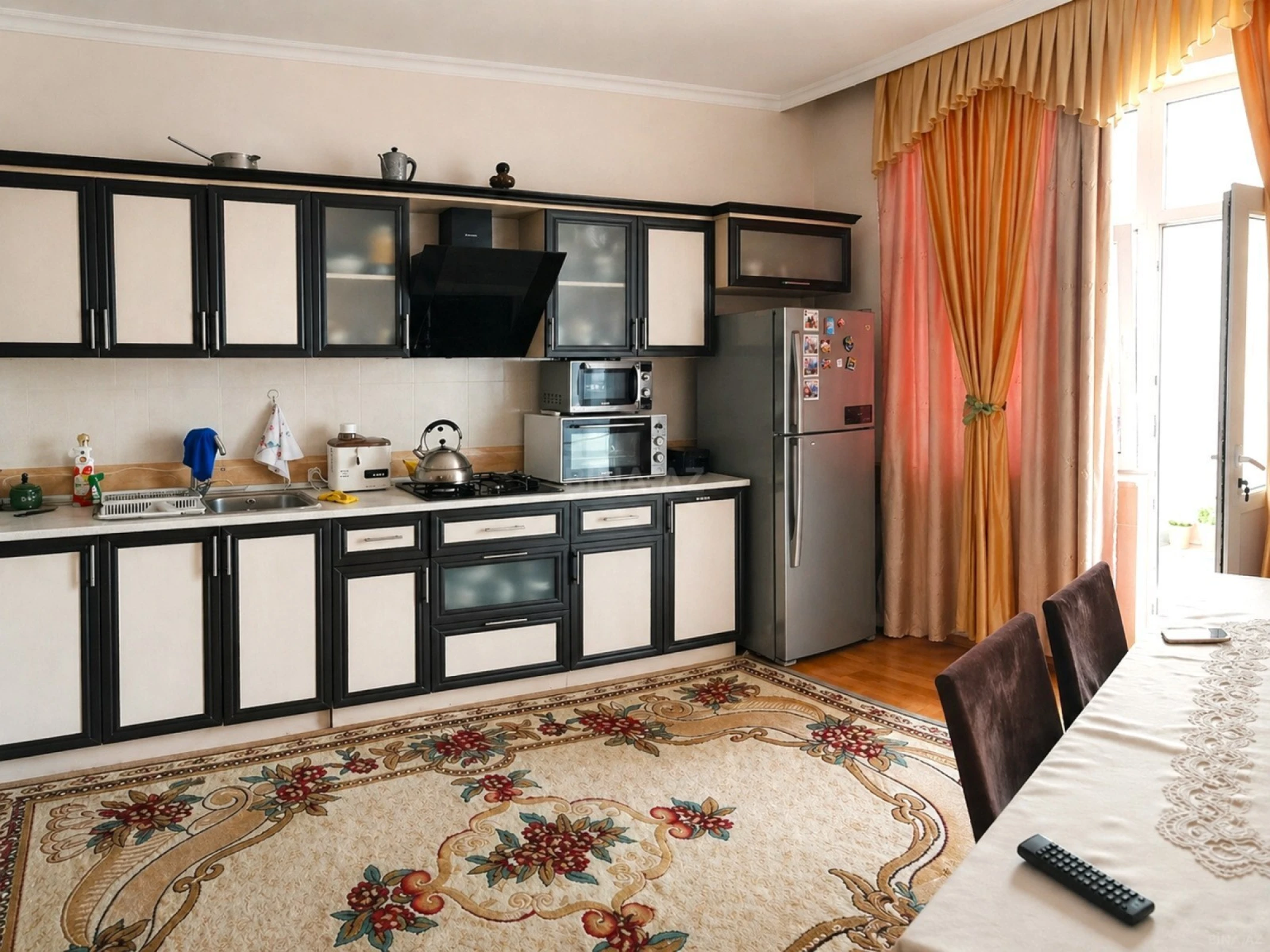Satılır 3 otaqlı mənzil 120 m²