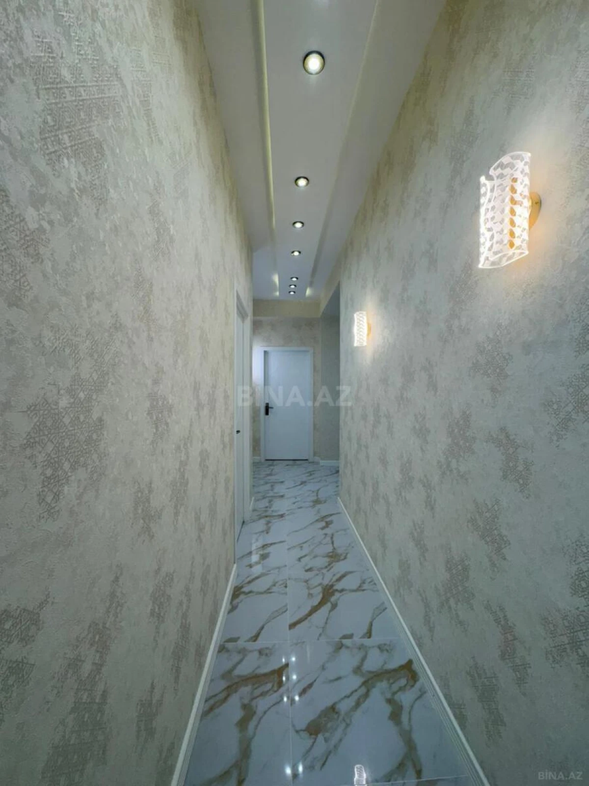 Satılır 2 otaqlı mənzil 80 m²