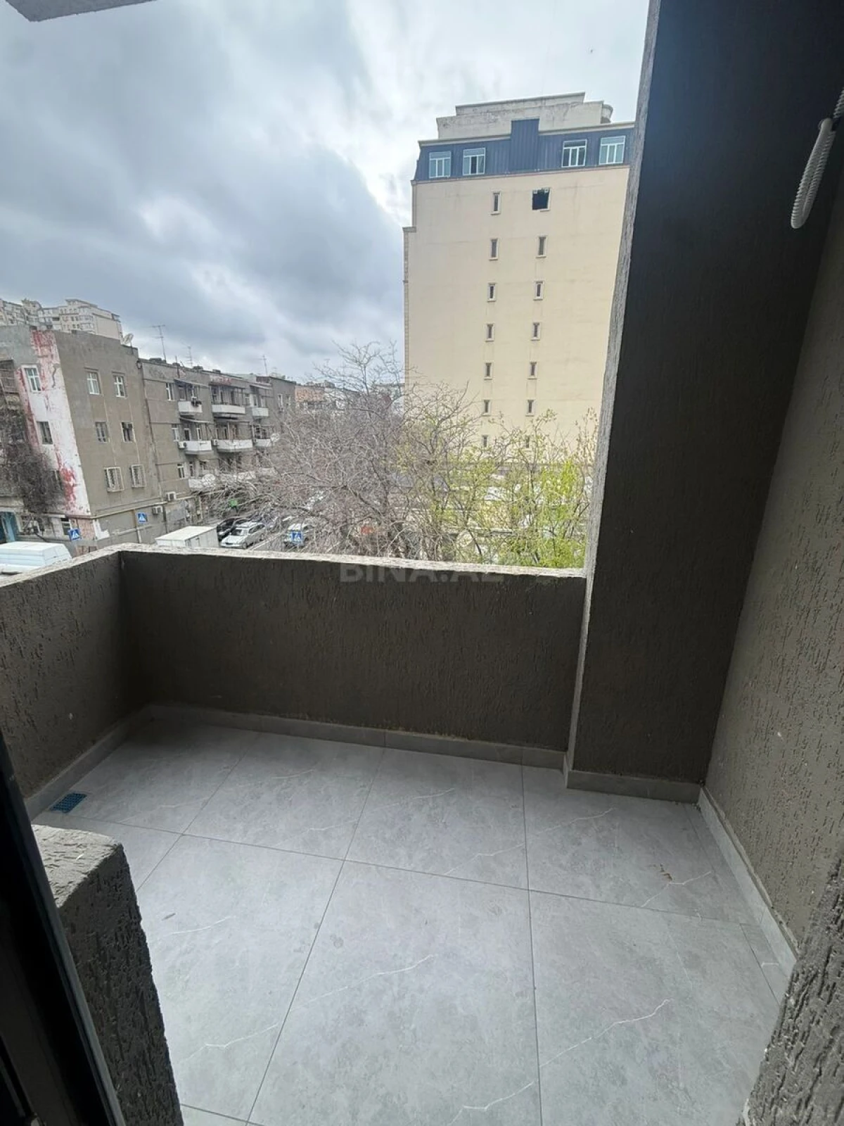 Satılır 2 otaqlı mənzil 80 m²