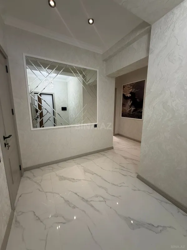 Satılır 2 otaqlı mənzil 80 m²