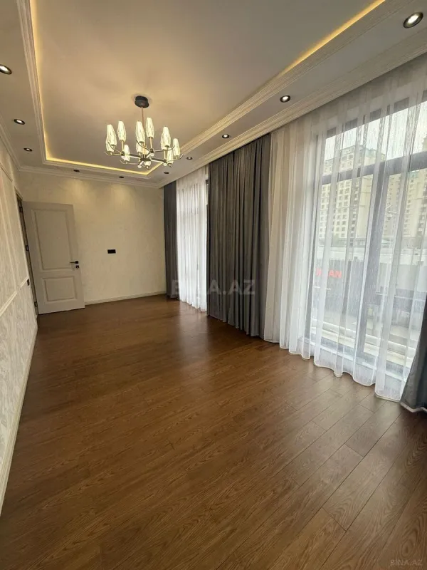 Satılır 2 otaqlı mənzil 80 m²