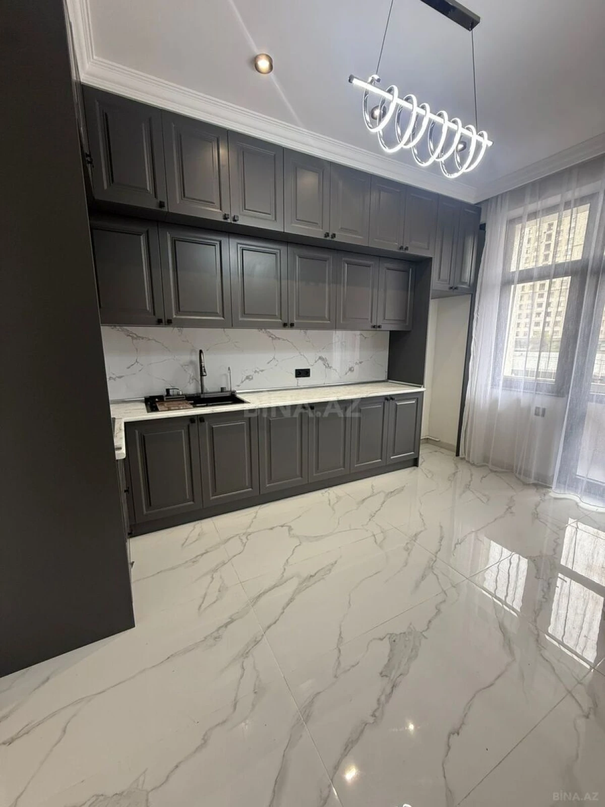 Satılır 2 otaqlı mənzil 80 m²