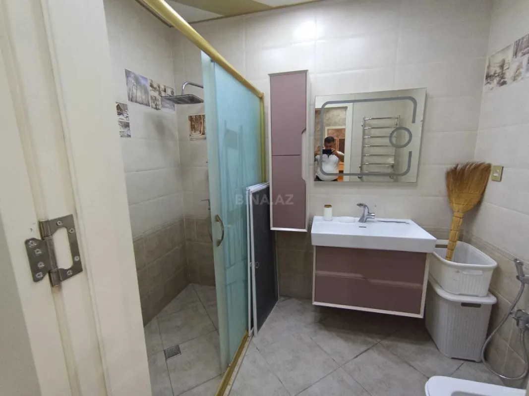 Kirayə verilir 2 otaqlı mənzil 92 m²