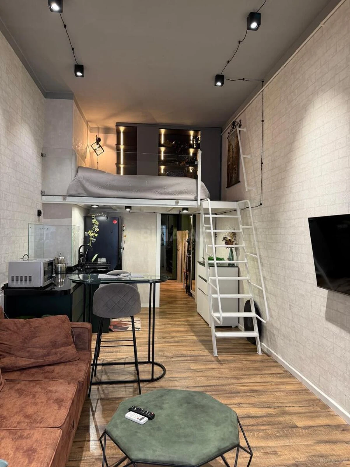 Satılır 1 otaqlı mənzil 38 m²