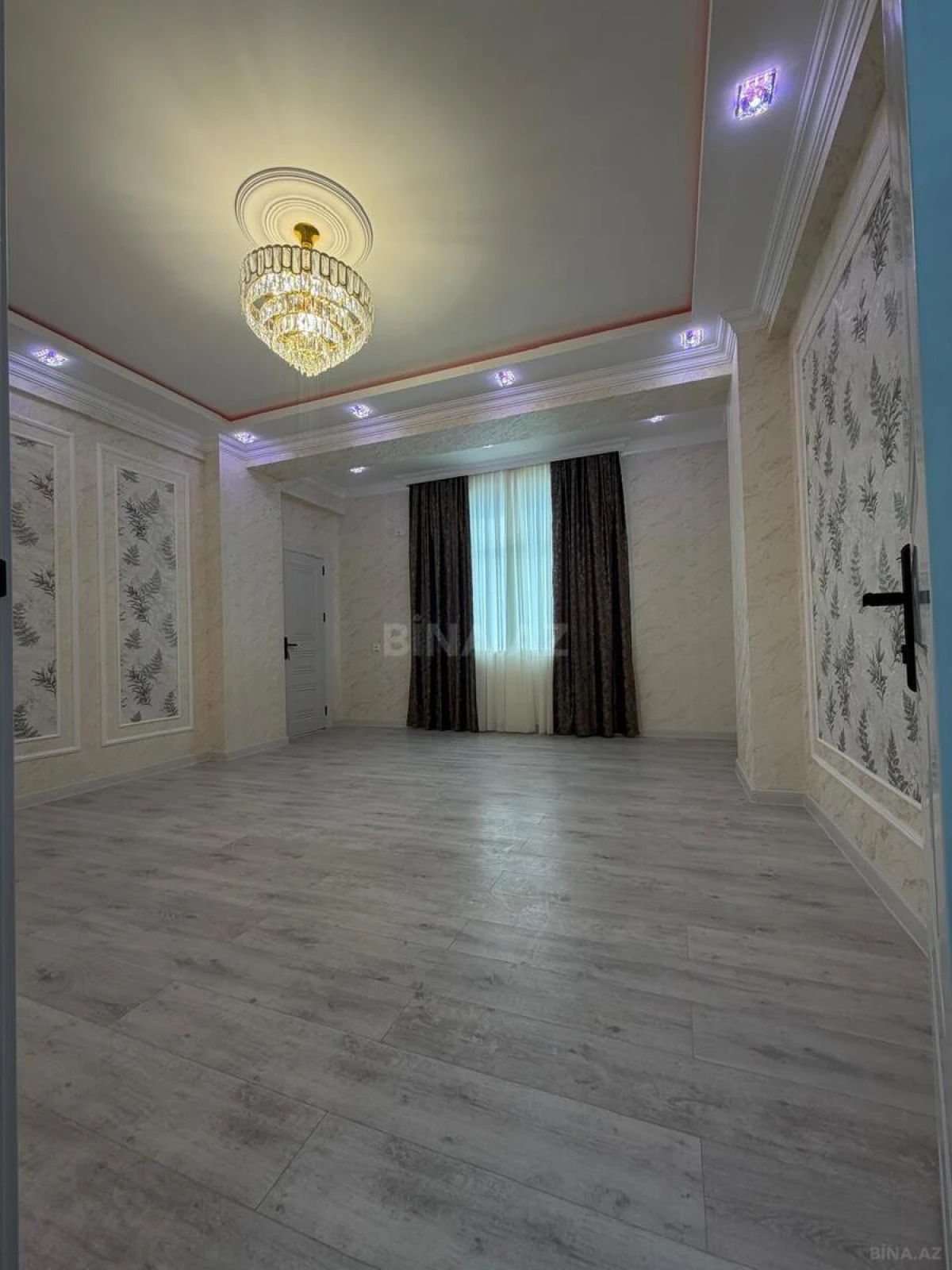 Satılır 3 otaqlı mənzil 90 m²