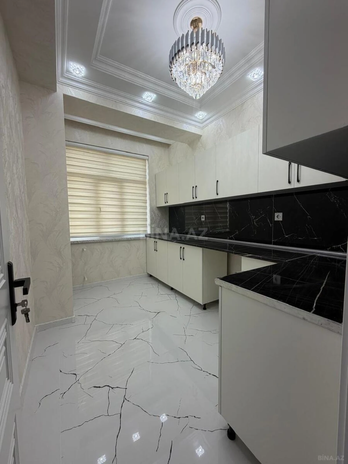 Satılır 3 otaqlı mənzil 97 m²