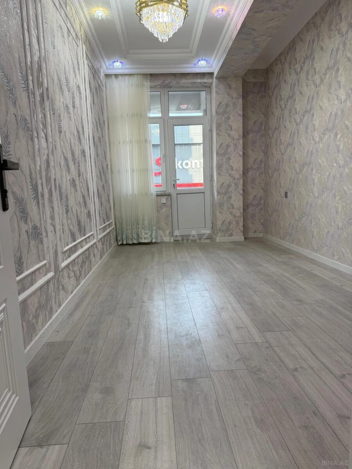 Satılır 3 otaqlı mənzil 97 m²