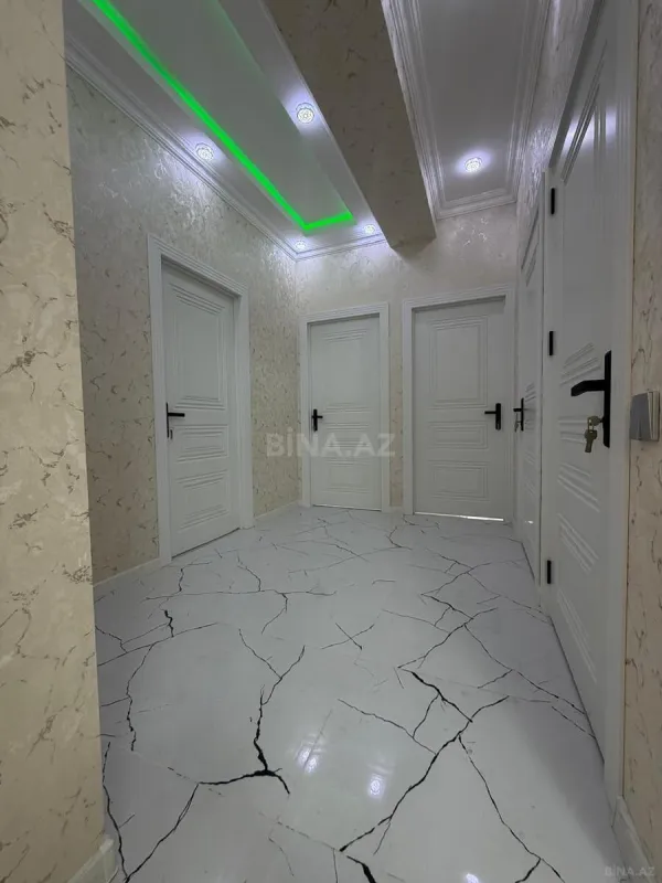 Satılır 3 otaqlı mənzil 97 m²