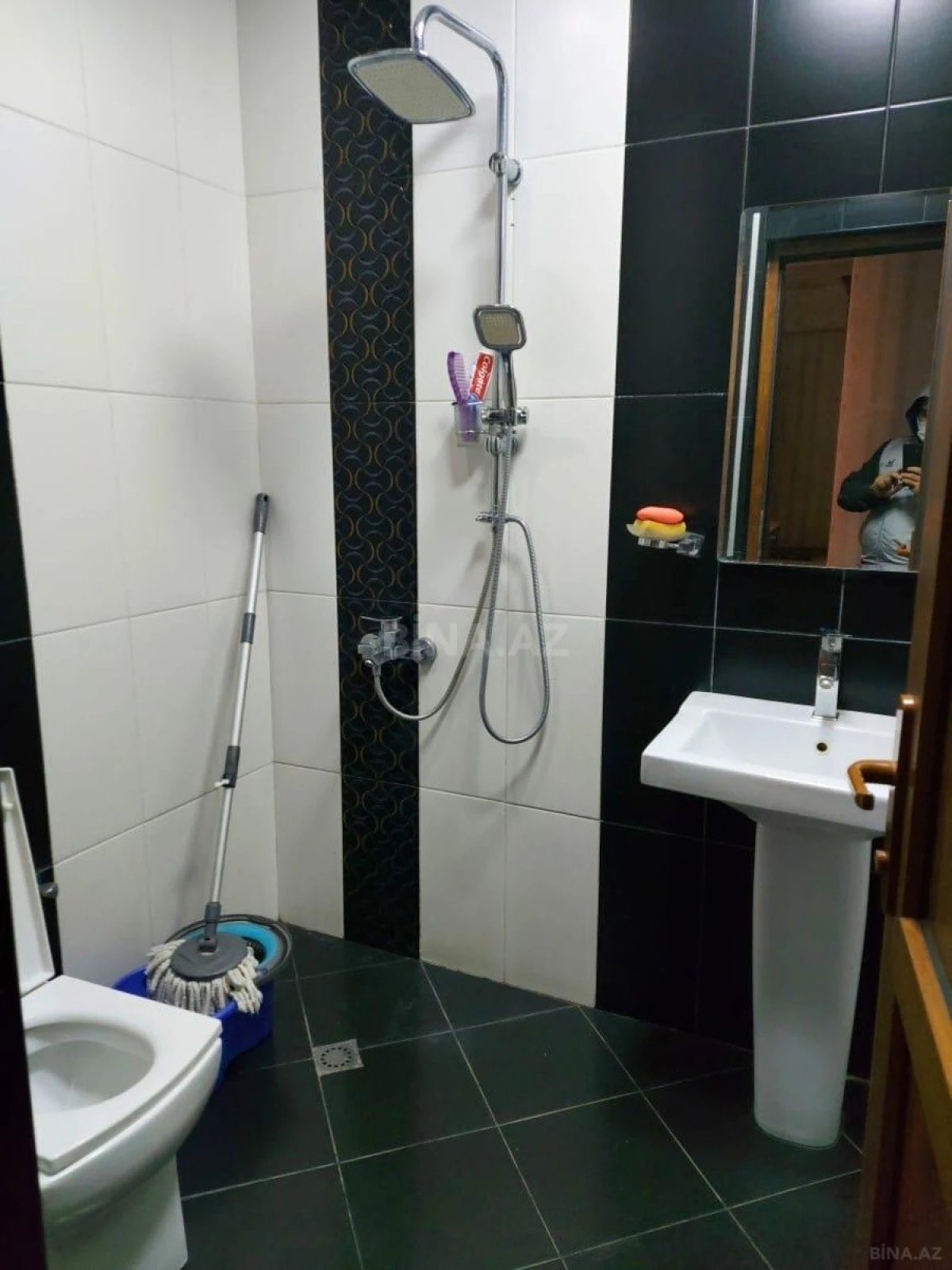 Satılır 2 otaqlı mənzil 63 m²