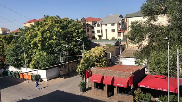 Satılır 2 otaqlı mənzil 63 m²