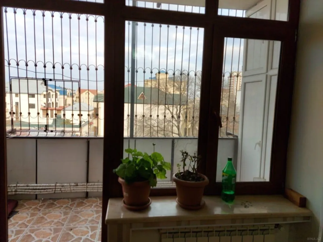 Satılır 2 otaqlı mənzil 63 m²