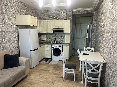 Kirayə verilir 2 otaqlı mənzil 64 m²