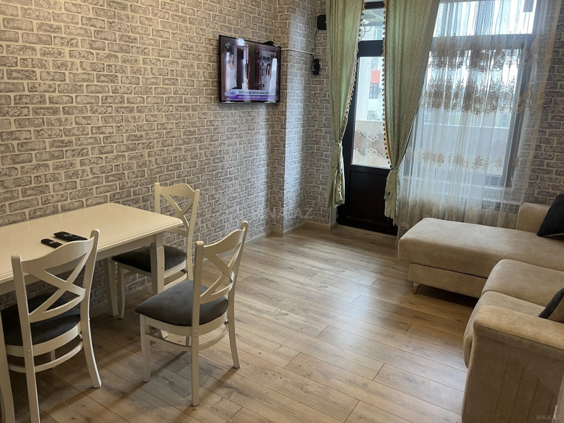 Kirayə verilir 2 otaqlı mənzil 64 m²