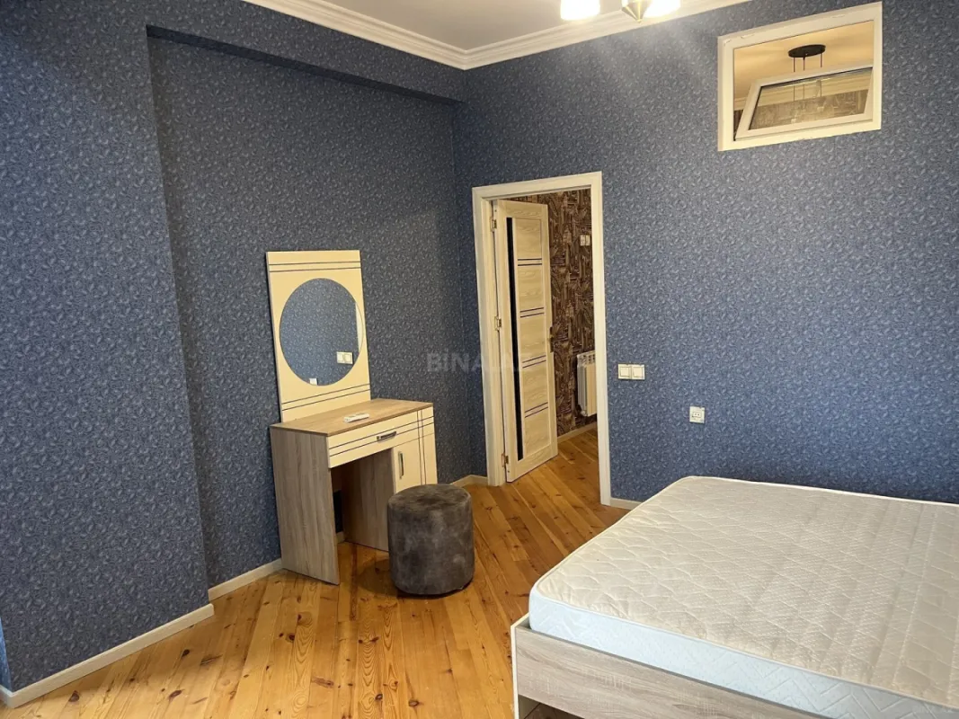 Kirayə verilir 2 otaqlı mənzil 64 m²
