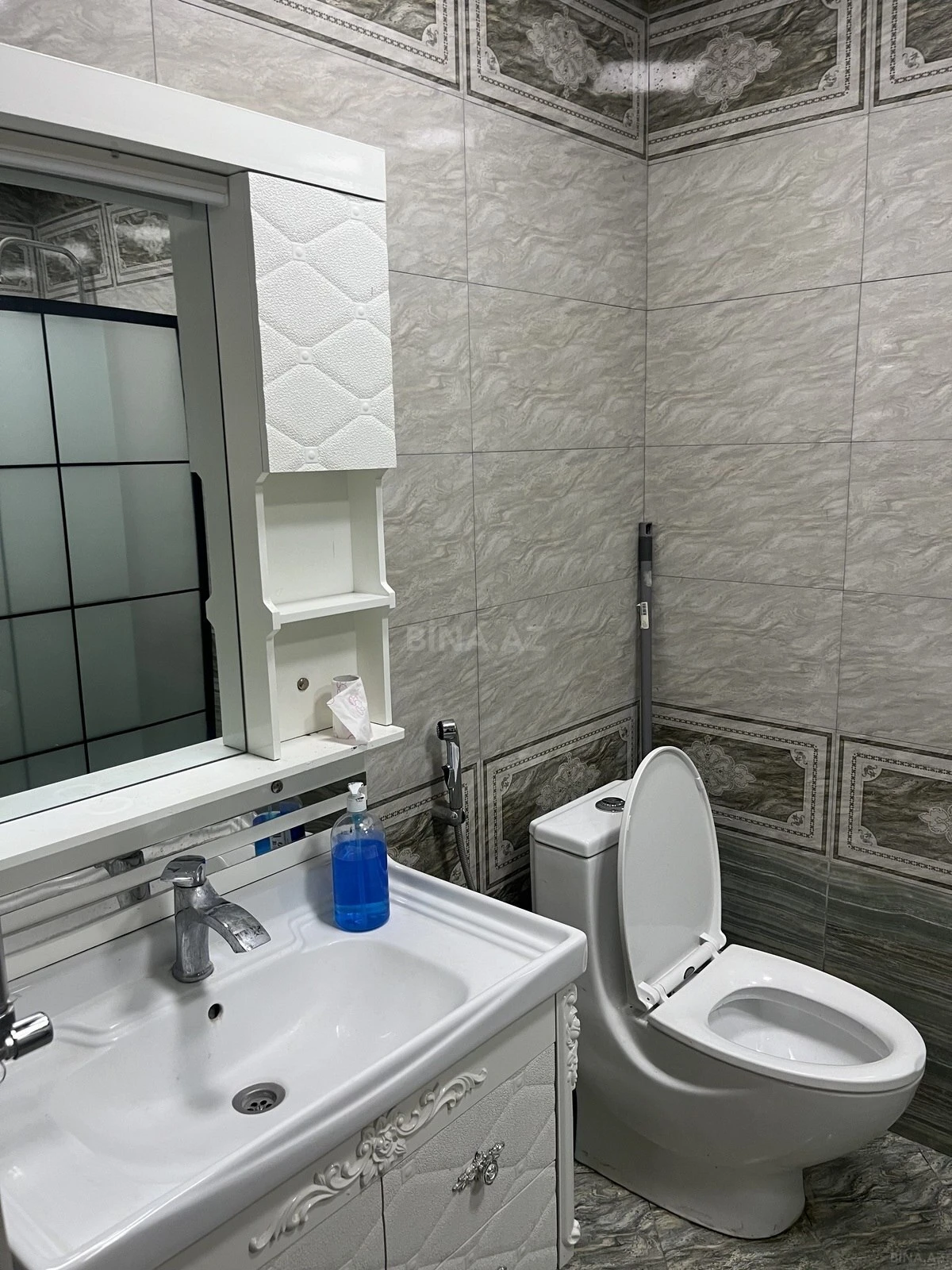 Kirayə verilir 2 otaqlı mənzil 64 m²
