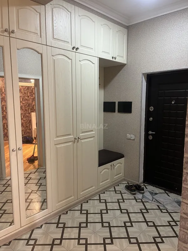 Kirayə verilir 2 otaqlı mənzil 64 m²