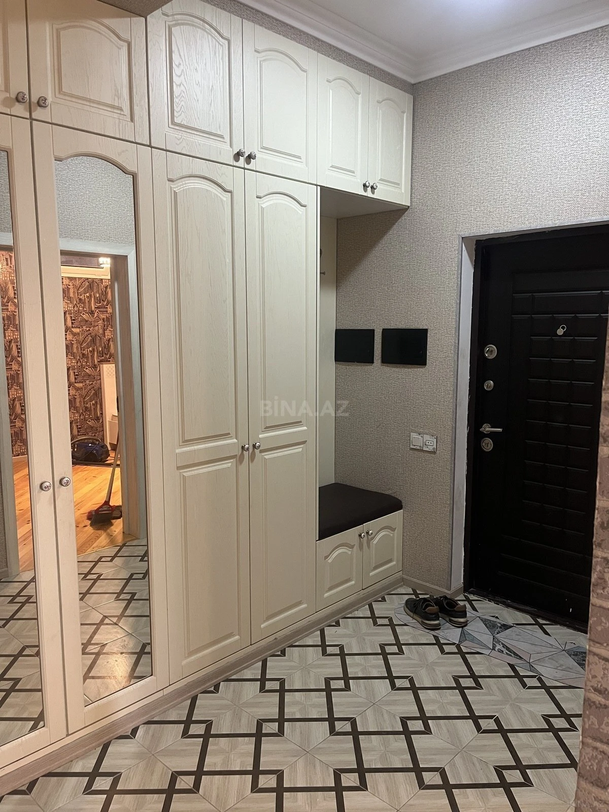 Kirayə verilir 2 otaqlı mənzil 64 m²