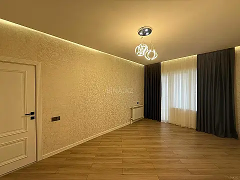 Satılır 4 otaqlı mənzil 110 m²