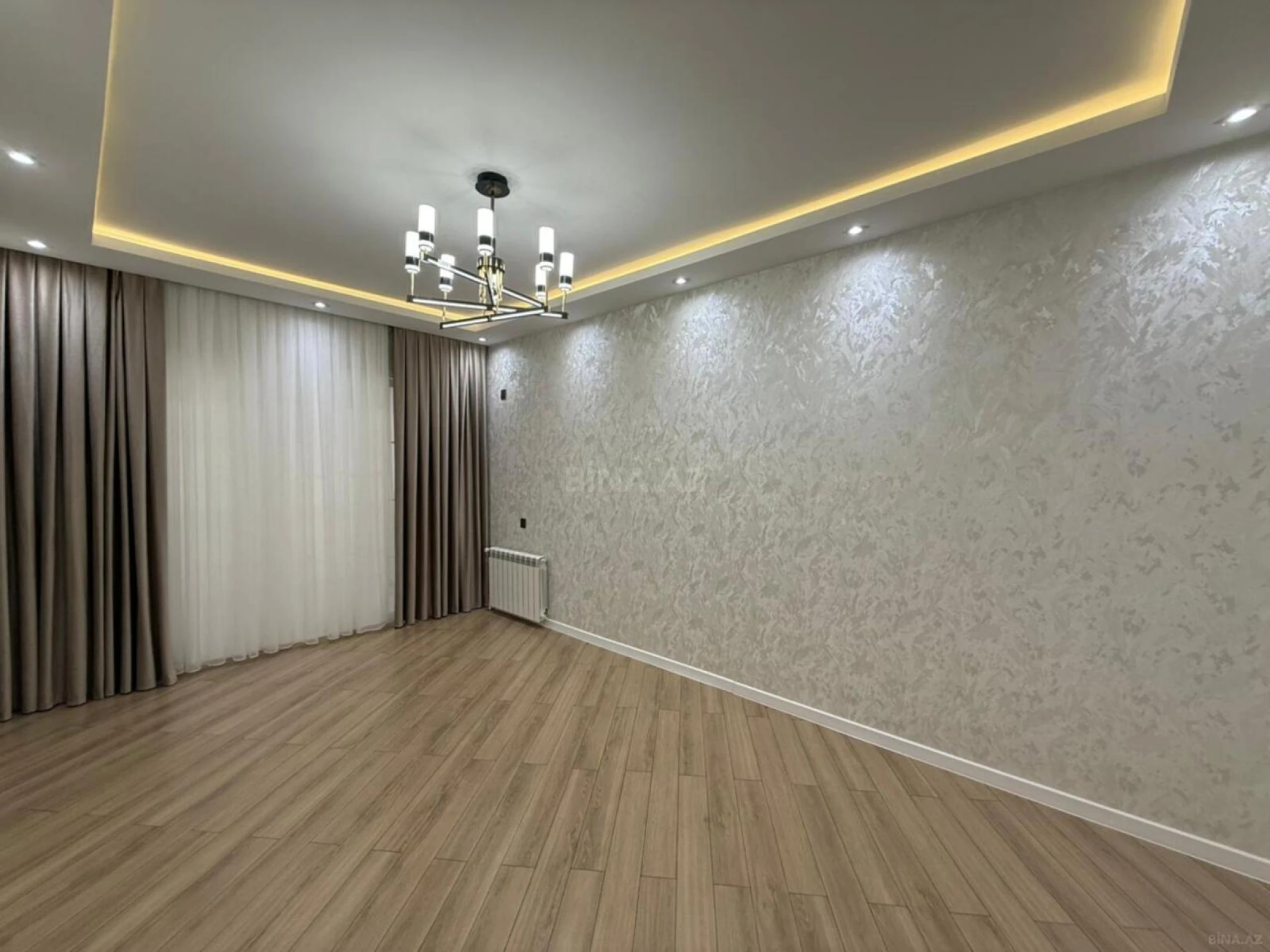 Satılır 4 otaqlı mənzil 110 m²