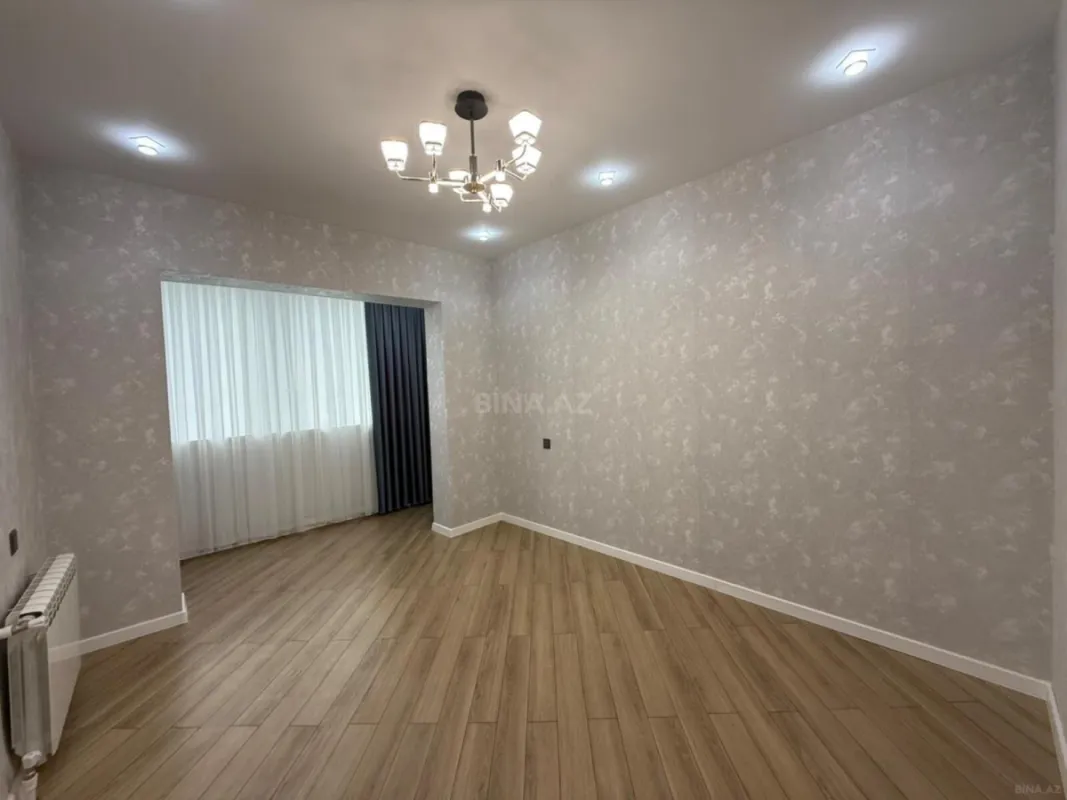 Satılır 4 otaqlı mənzil 110 m²