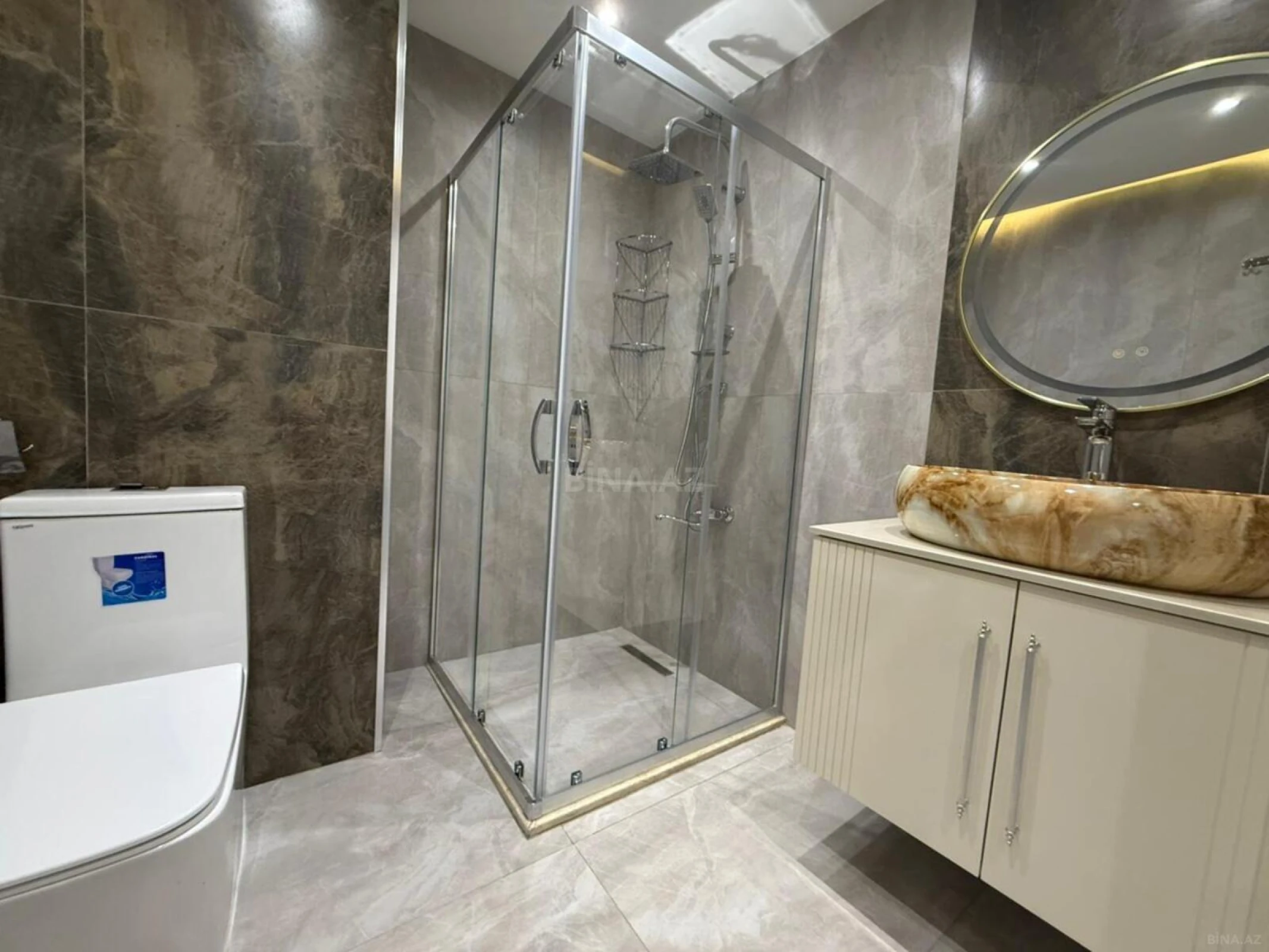 Satılır 4 otaqlı mənzil 110 m²