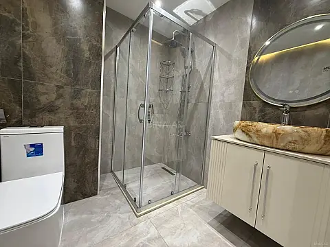 Satılır 4 otaqlı mənzil 110 m²