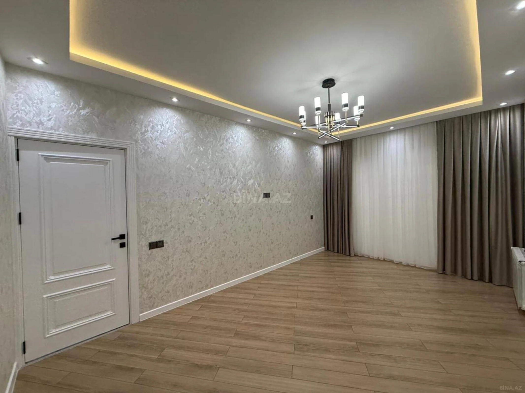 Satılır 4 otaqlı mənzil 110 m²