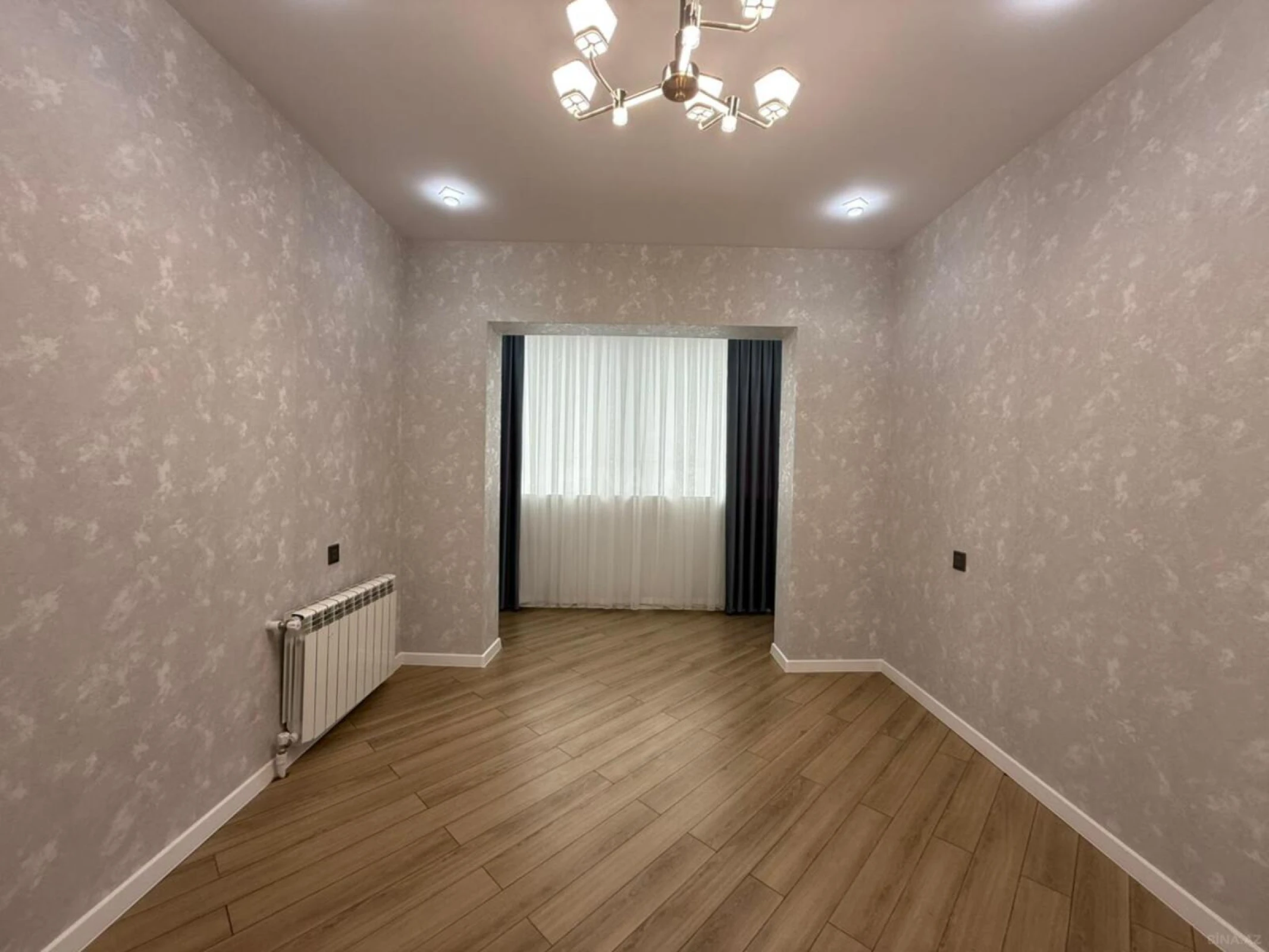 Satılır 4 otaqlı mənzil 110 m²