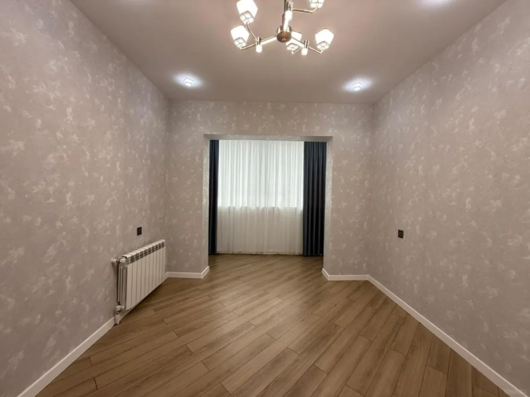 Satılır 4 otaqlı mənzil 110 m²