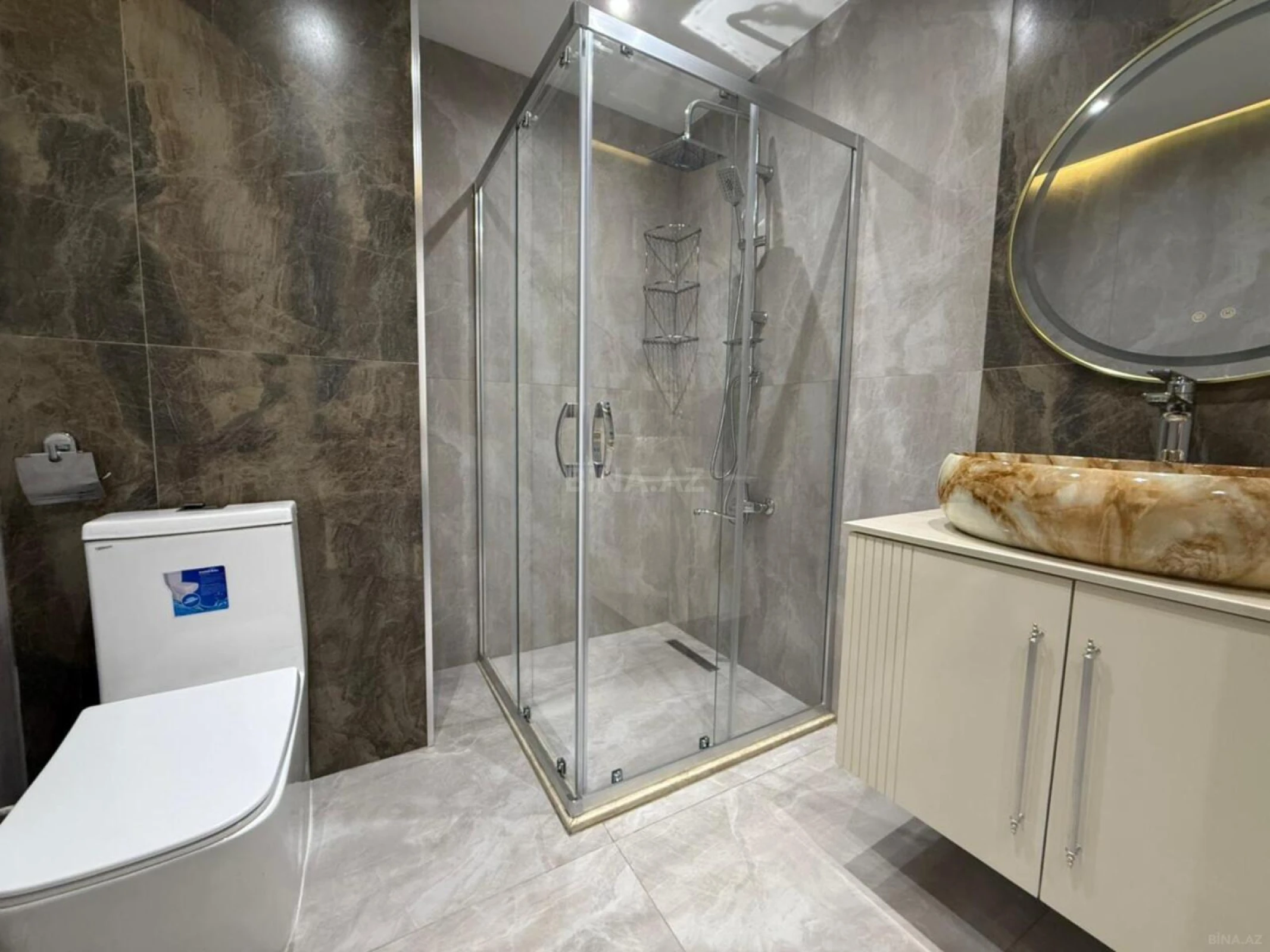 Satılır 4 otaqlı mənzil 110 m²