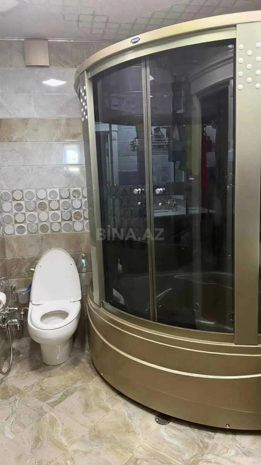 Satılır 4 otaqlı mənzil 185 m²