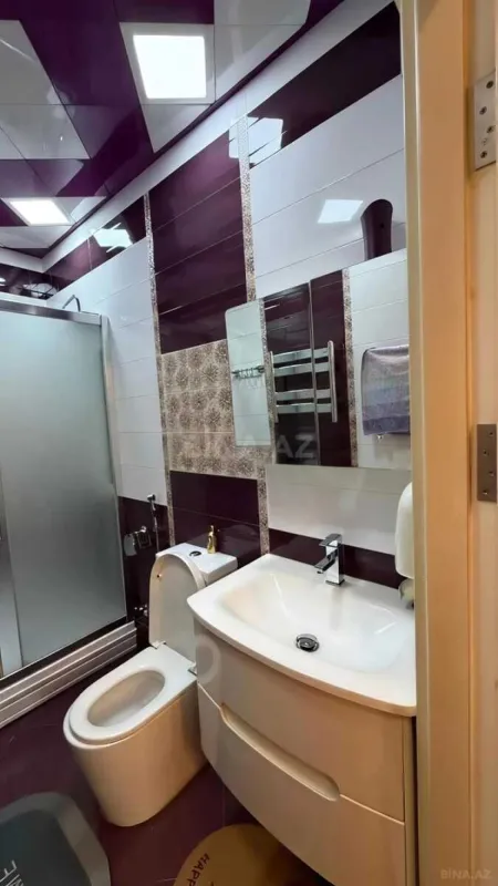Satılır 4 otaqlı mənzil 185 m²