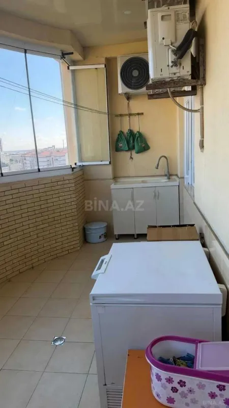Satılır 4 otaqlı mənzil 185 m²