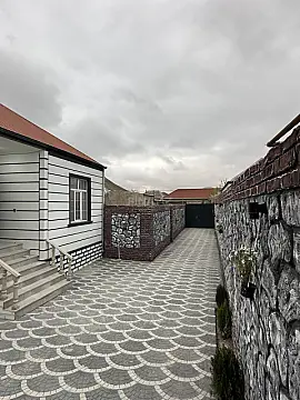 Satılır 4 otaqlı həyət evi 120 m²