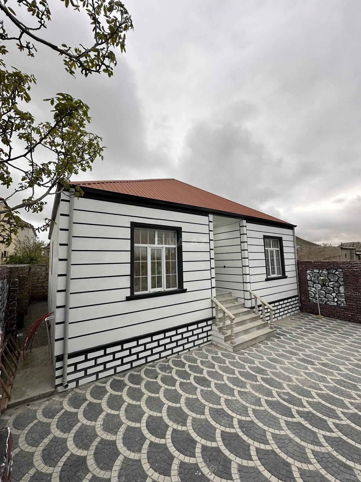 Satılır 4 otaqlı həyət evi 120 m²