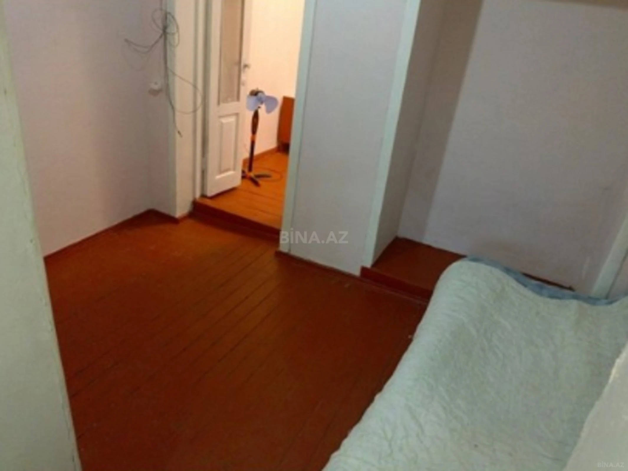Kirayə verilir 2 otaqlı mənzil 50 m²