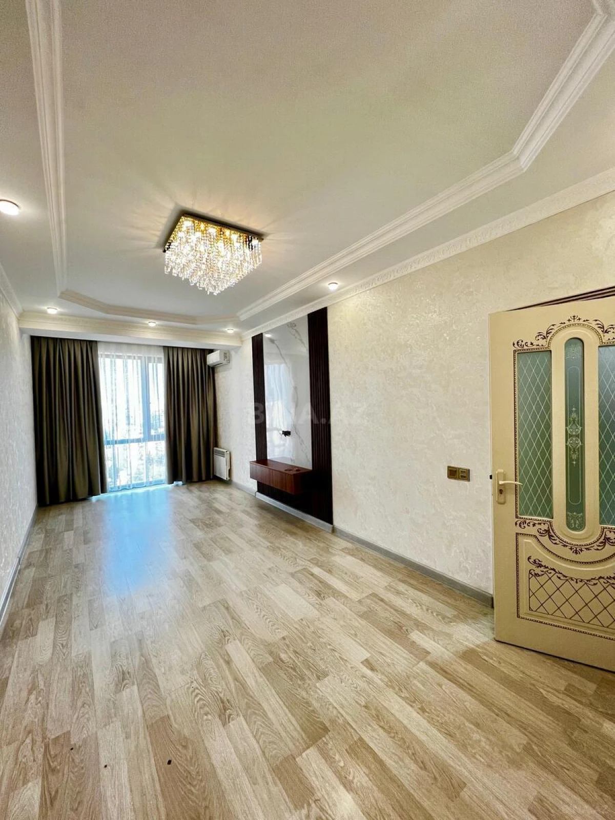 Satılır 2 otaqlı mənzil 53 m²