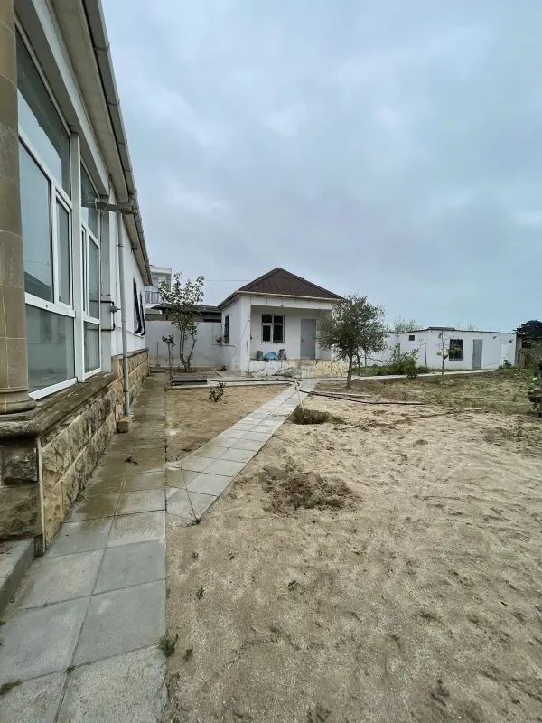 Satılır 4 otaqlı həyət evi 120 m²
