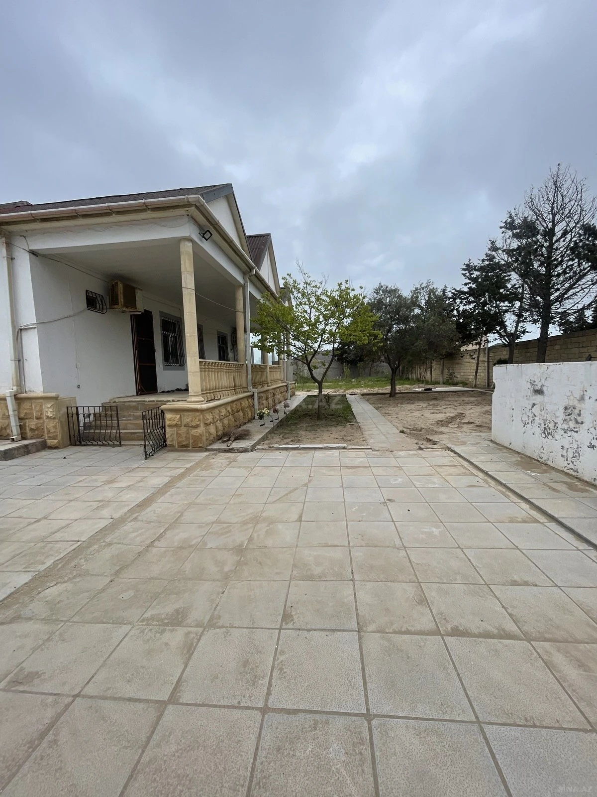 Satılır 4 otaqlı həyət evi 120 m²