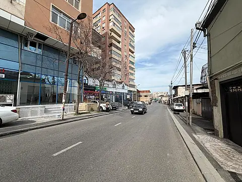 Kirayə verilir obyekt 110 m²