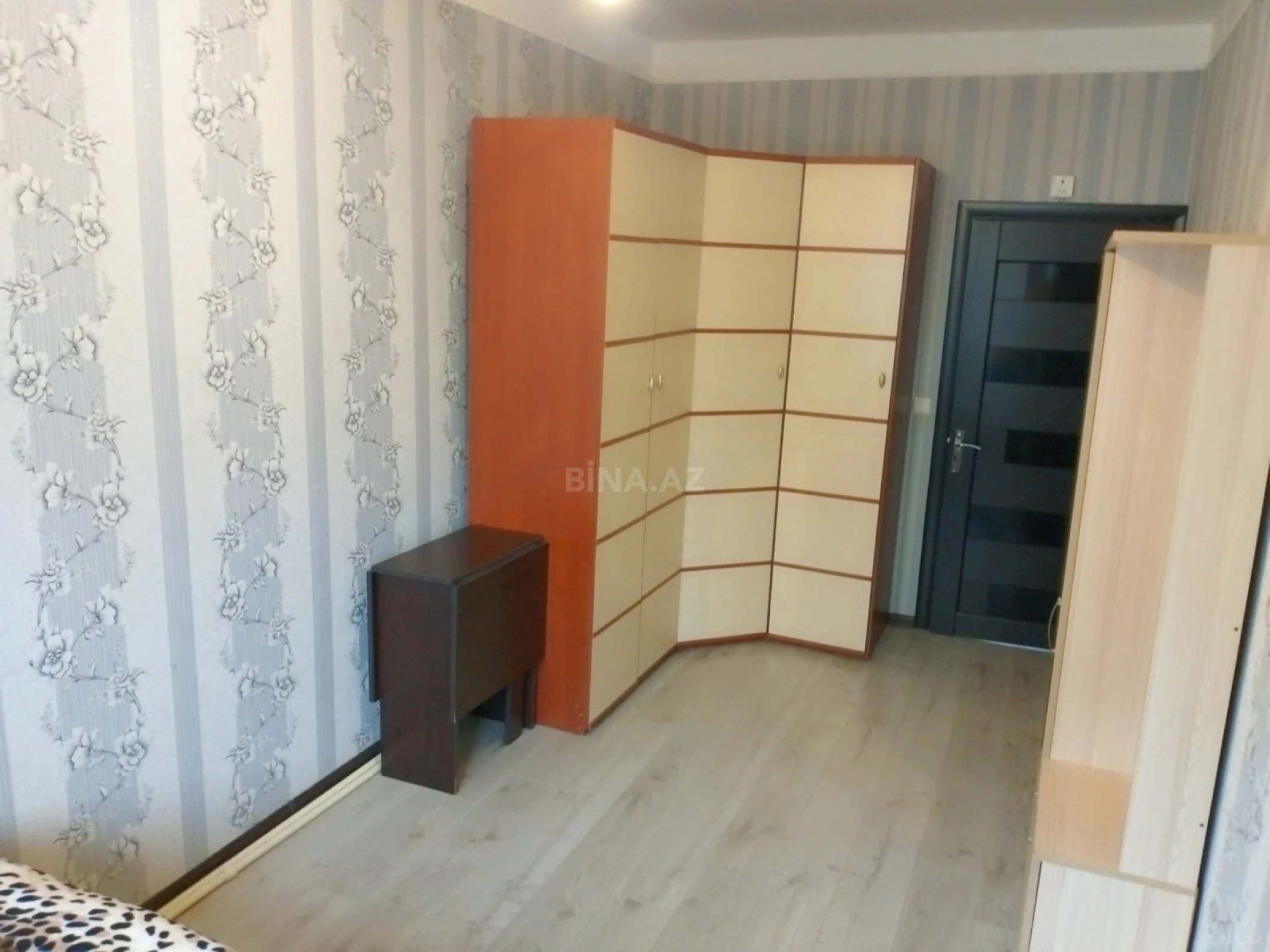 Kirayə verilir 2 otaqlı mənzil 70 m²