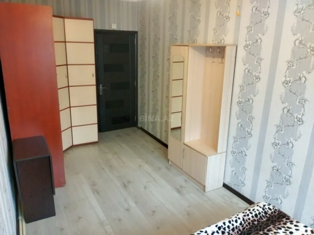 Kirayə verilir 2 otaqlı mənzil 70 m²