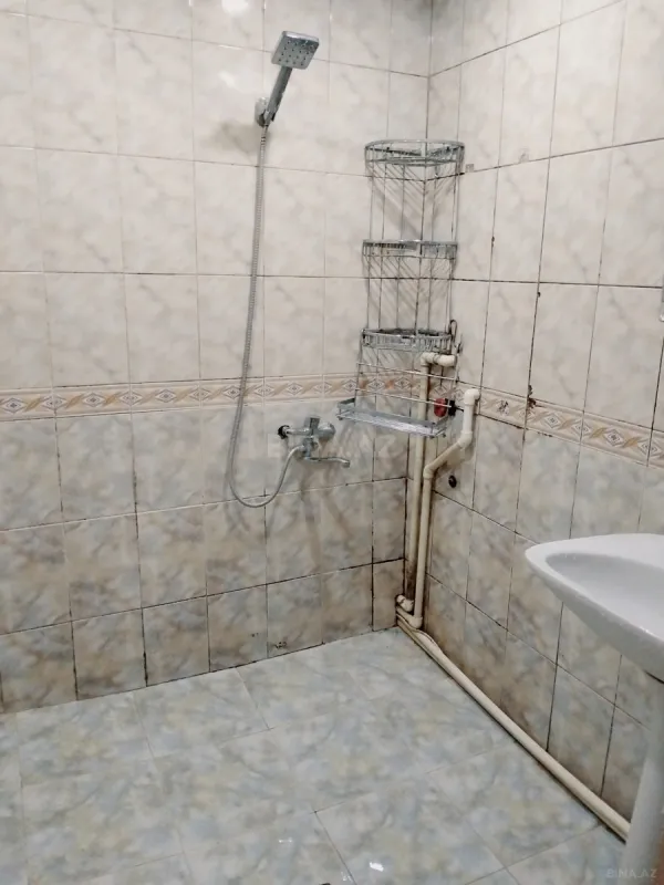 Kirayə verilir 2 otaqlı mənzil 70 m²