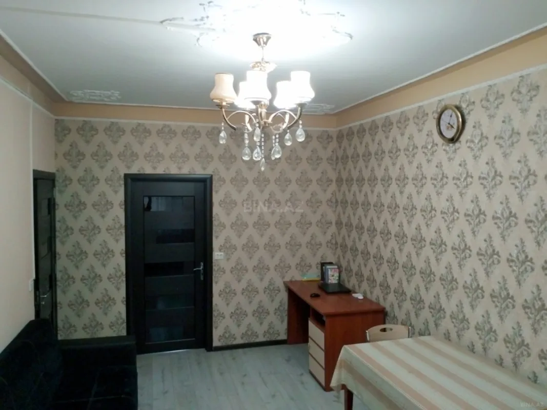 Kirayə verilir 2 otaqlı mənzil 70 m²