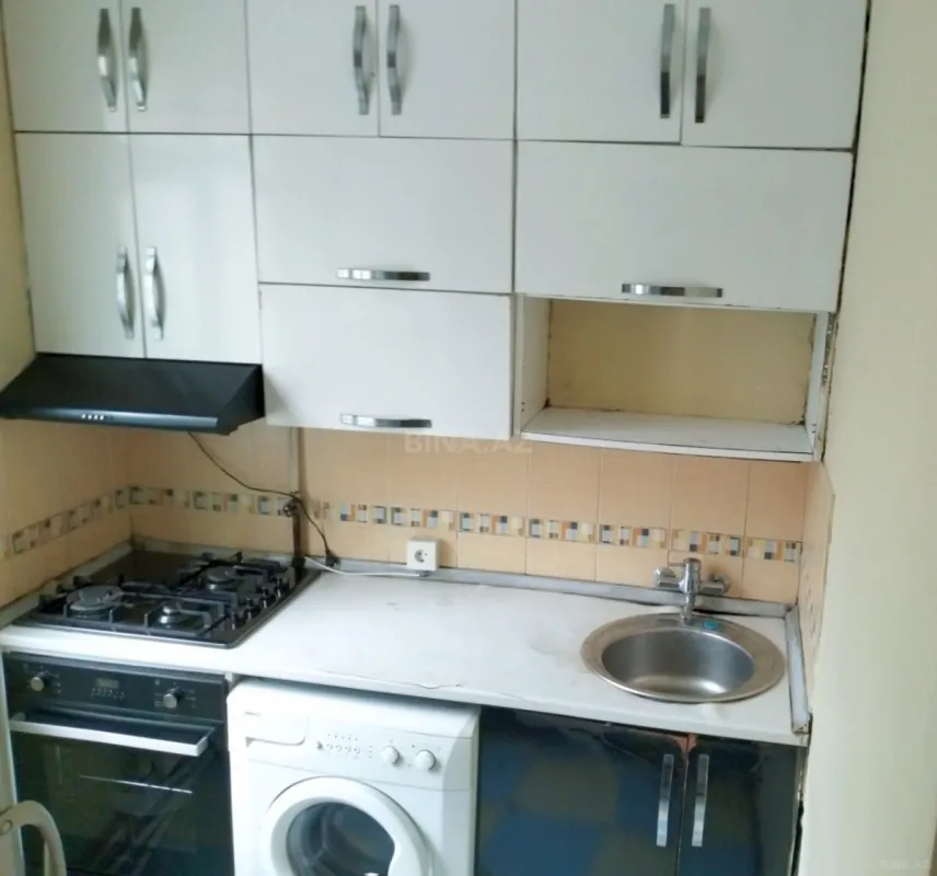 Kirayə verilir 2 otaqlı mənzil 70 m²