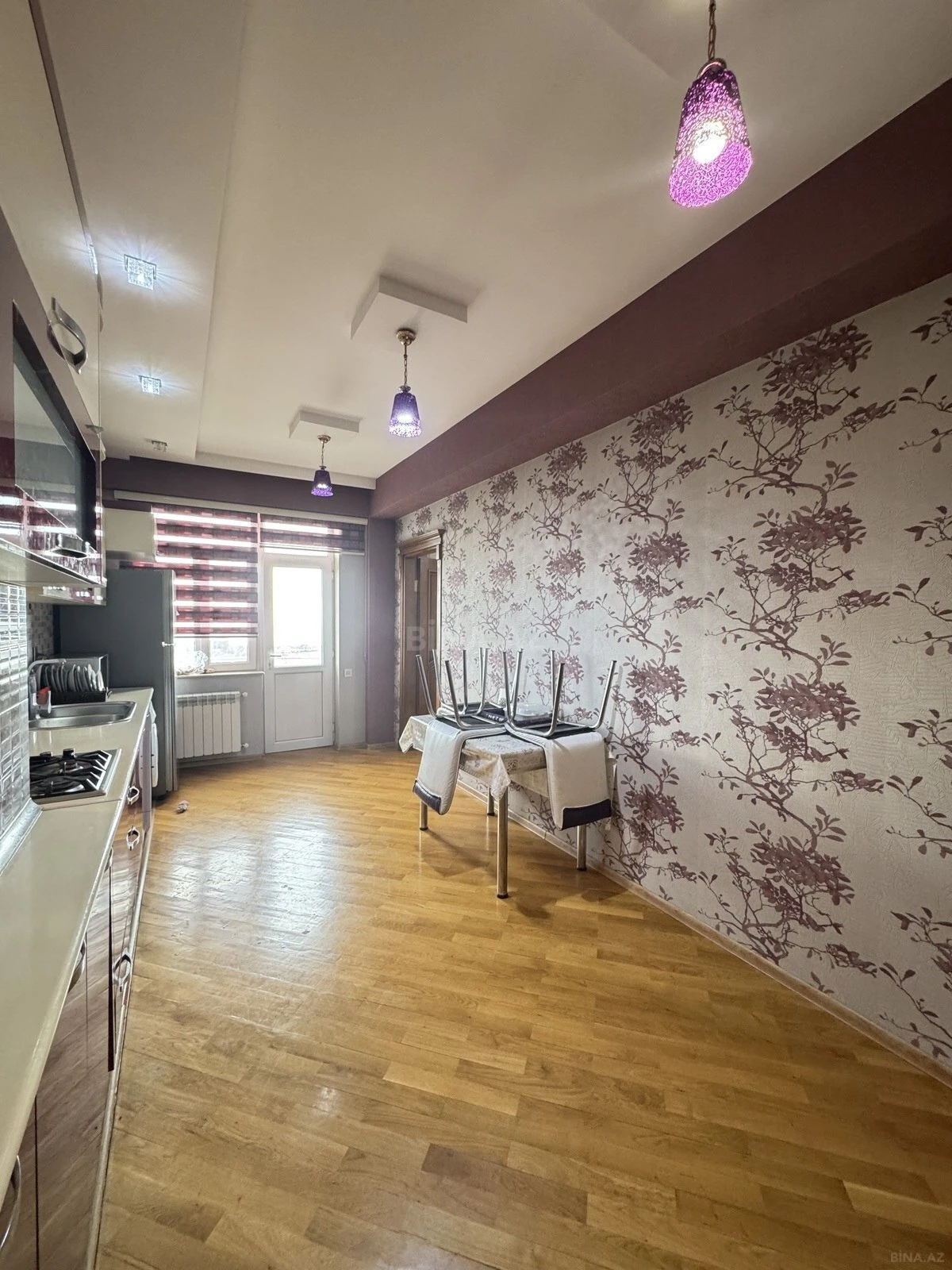 Kirayə verilir 3 otaqlı mənzil 110 m²