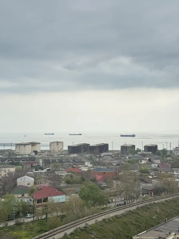 Kirayə verilir 3 otaqlı mənzil 110 m²