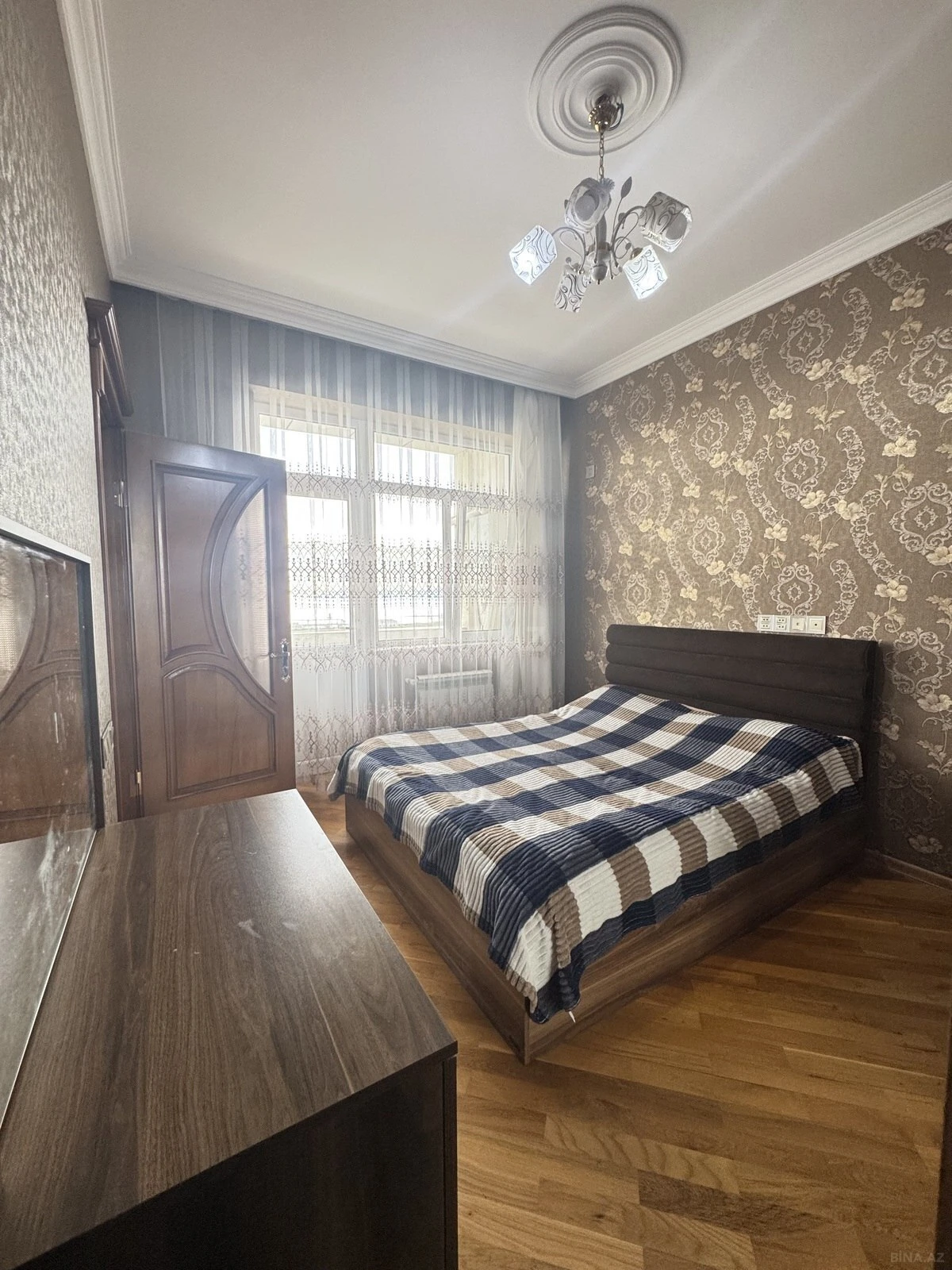Kirayə verilir 3 otaqlı mənzil 110 m²
