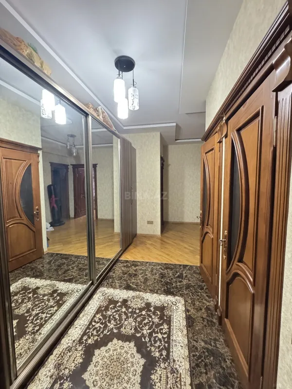 Kirayə verilir 3 otaqlı mənzil 110 m²